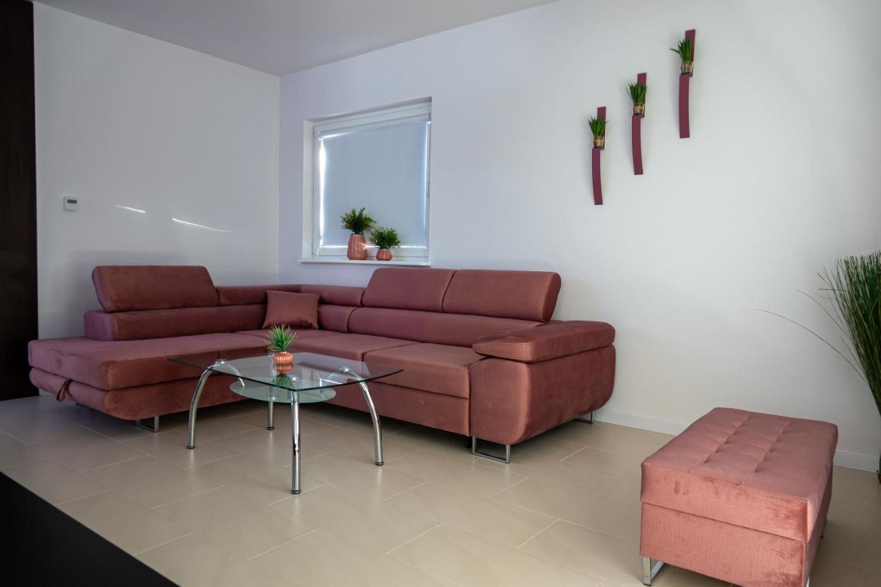 Appartement Apartament Przy Parku Z Duzym Tarasem ,Prywatny Parking à Świnoujście Extérieur photo