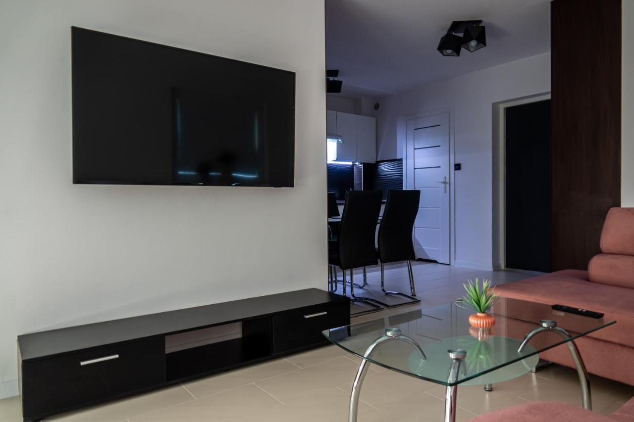 Appartement Apartament Przy Parku Z Duzym Tarasem ,Prywatny Parking à Świnoujście Extérieur photo