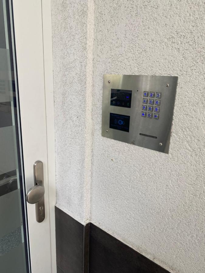 Appartement Apartament Przy Parku Z Duzym Tarasem ,Prywatny Parking à Świnoujście Extérieur photo